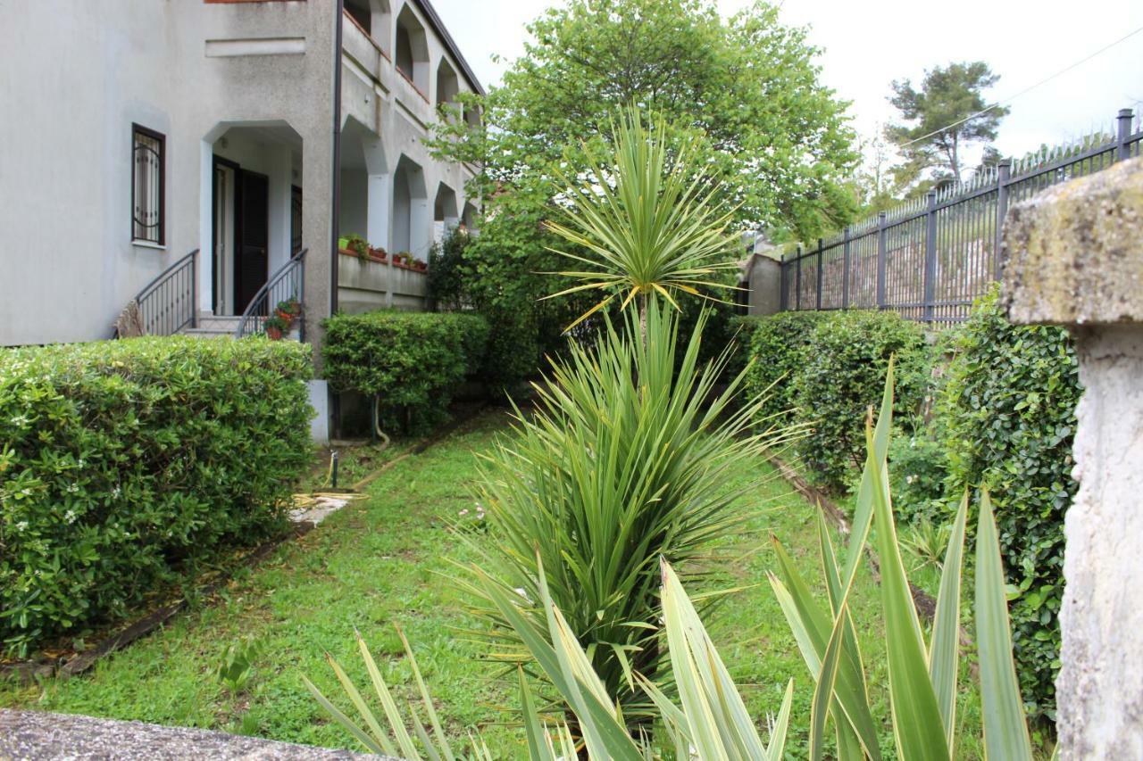 Libro Di Sogni - B&B Letterario Caserta Vecchia Ngoại thất bức ảnh